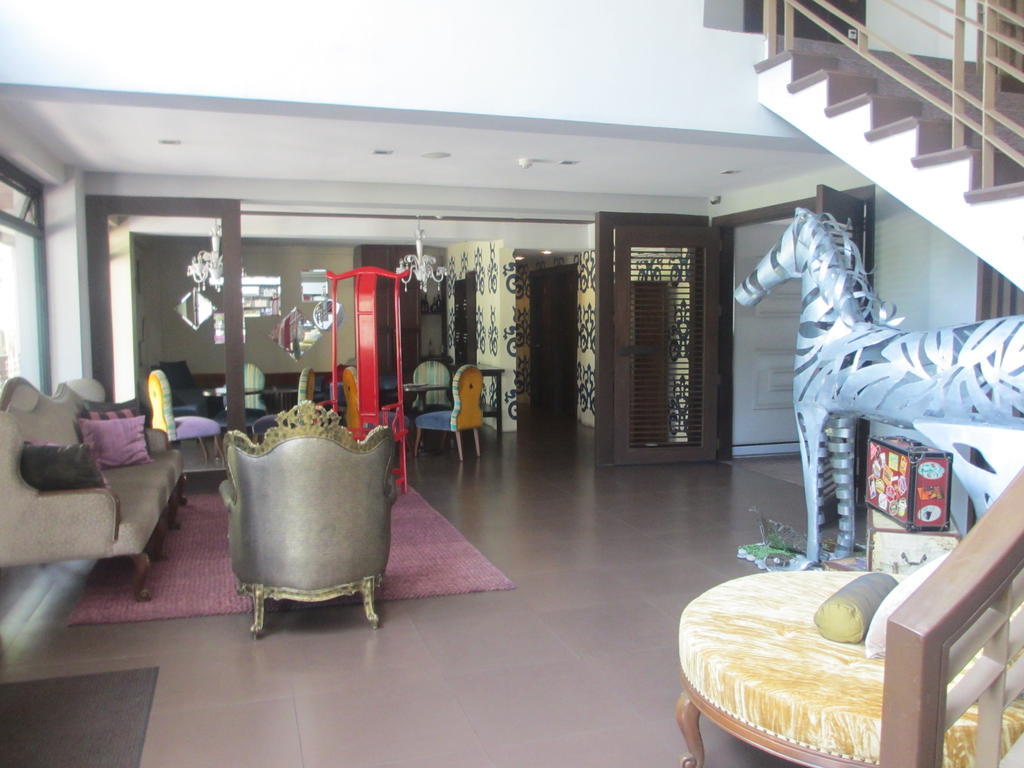 The Theodore Hotel Tagaytay City Екстериор снимка