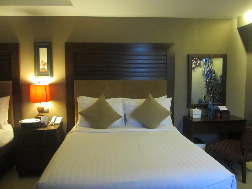The Theodore Hotel Tagaytay City Екстериор снимка