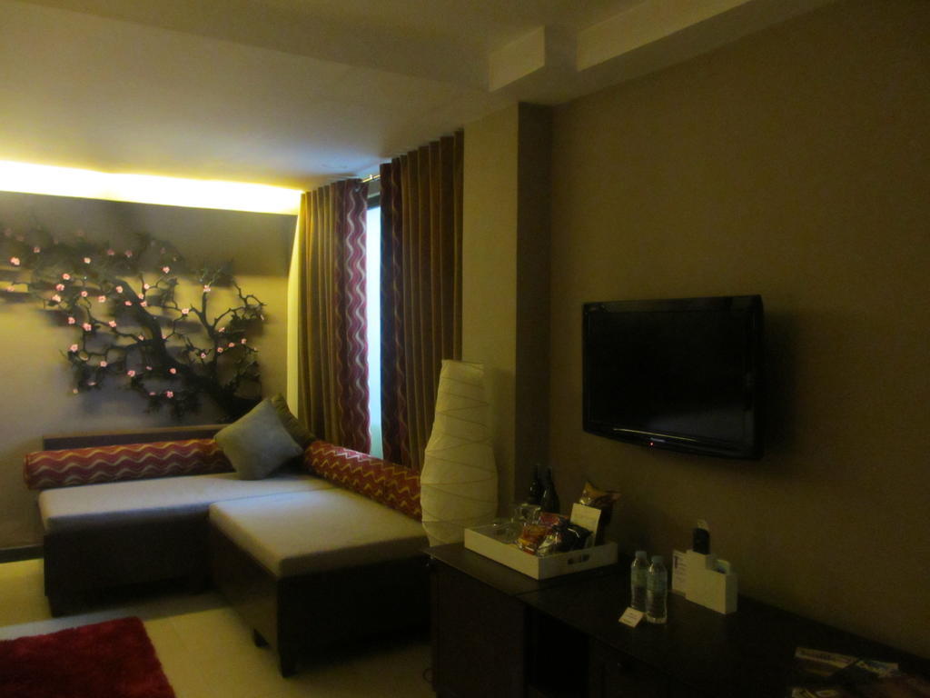 The Theodore Hotel Tagaytay City Екстериор снимка